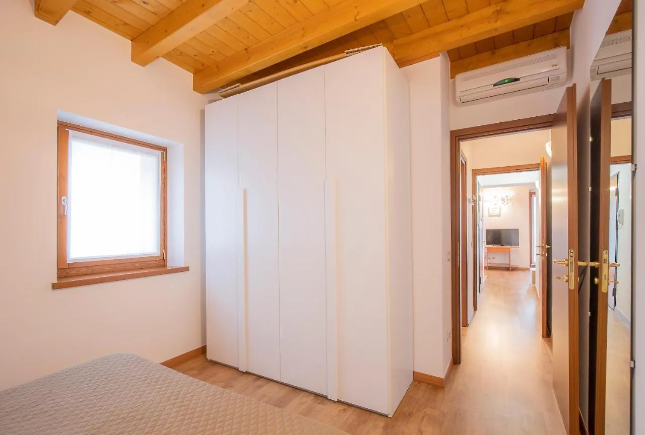 Valpolicella Homes Amarone Apartment SantʼAmbrogio di Valpolicella 0*,